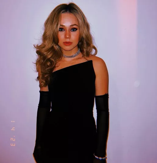 Brec Bassinger OnlyFans Leak Picture - Thumbnail bukO3N3G3X