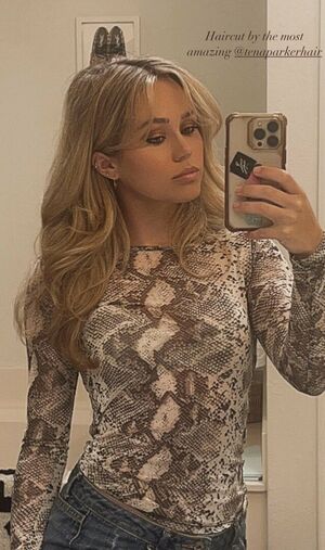 Brec Bassinger OnlyFans Leak Picture - Thumbnail xyxE1KNq1L