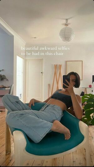 Bridget Gao Hollitt OnlyFans Leak Picture - Thumbnail daTuqT3eqA