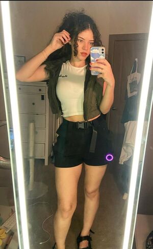 Brittany Venti OnlyFans Leak Picture - Thumbnail 2QjUKDzYZy