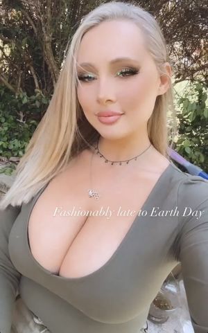 Cara Luby OnlyFans Leak Picture - Thumbnail Dtcti82YmT