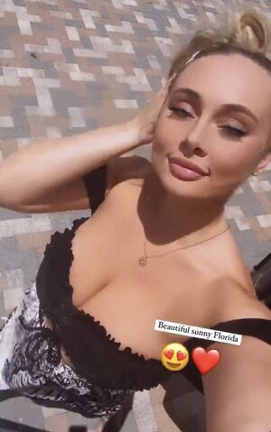 Cara Luby OnlyFans Leak Picture - Thumbnail uEtVPazz4B