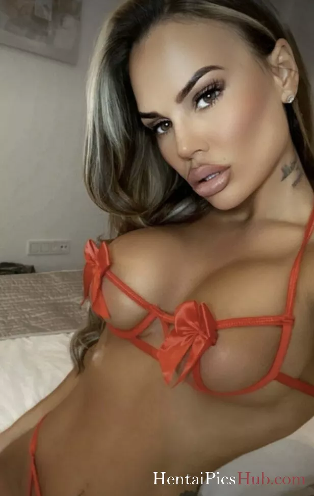 Chantelle Connelly Nude OnlyFans Leak Photo 2XWUxpOK7E