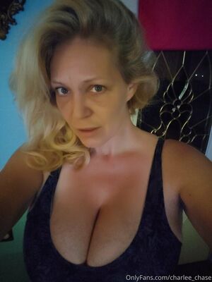 Charlee Chase OnlyFans Leak Picture - Thumbnail QKXxoSmqlj