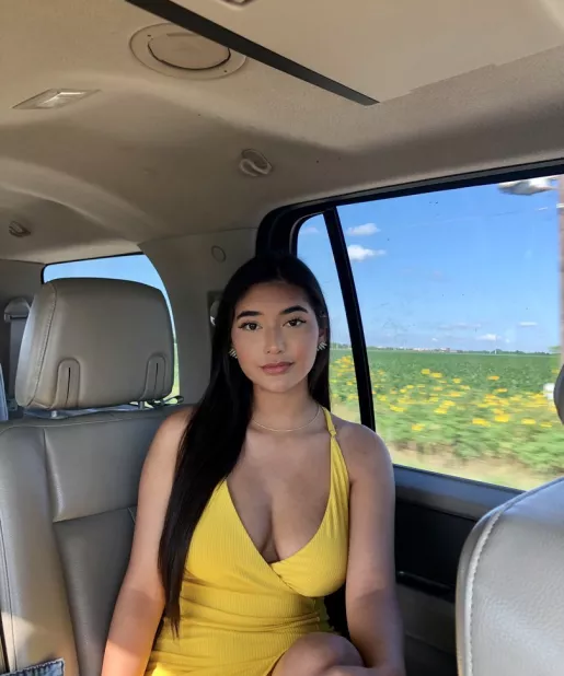 Chloe Medina OnlyFans Leak Picture - Thumbnail FXwC5ny0uv