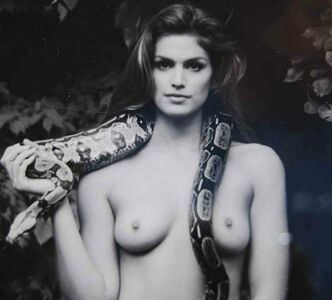 Cindy Crawford OnlyFans Leak Picture - Thumbnail mhZIoVVf1D