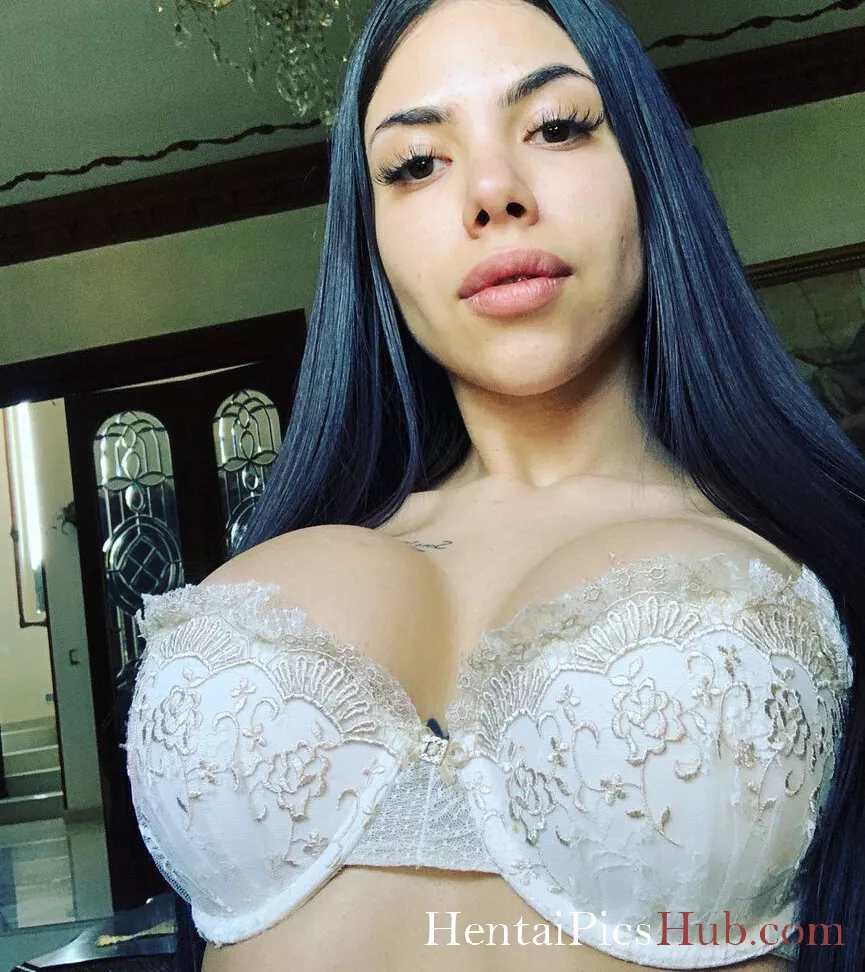 Claudia Guajardo Nude OnlyFans Leak Photo JzKo3iOaAX