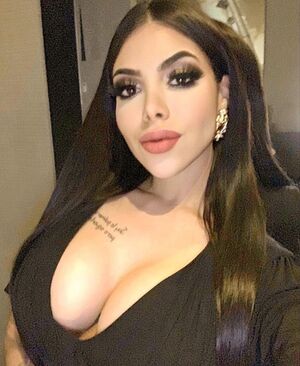 Claudia Guajardo OnlyFans Leak Picture - Thumbnail 0aPBeeriO3