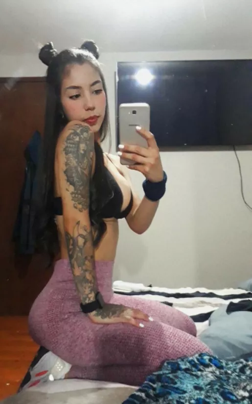 Daniela Morelyscastillo OnlyFans Leak Picture - Thumbnail DKBZUia0BT