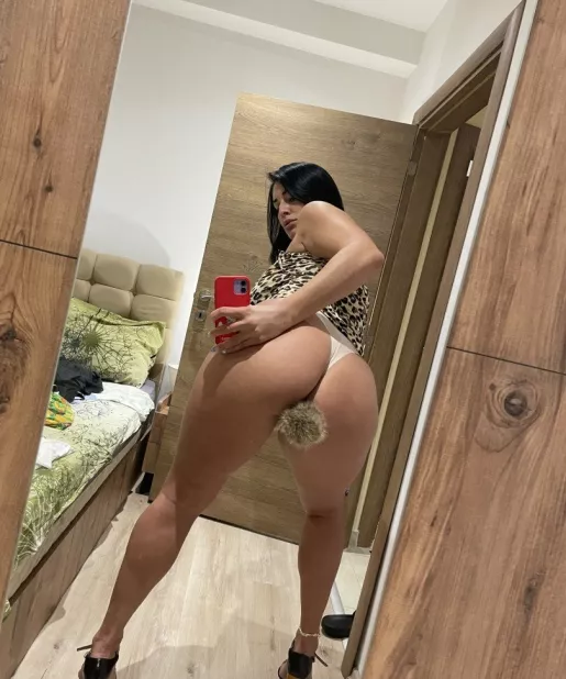 Daqnagold OnlyFans Leak Picture - Thumbnail uNcw8I95Ik