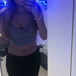 Depop Wins OnlyFans Leak Picture - Thumbnail oSfGPHzVUJ