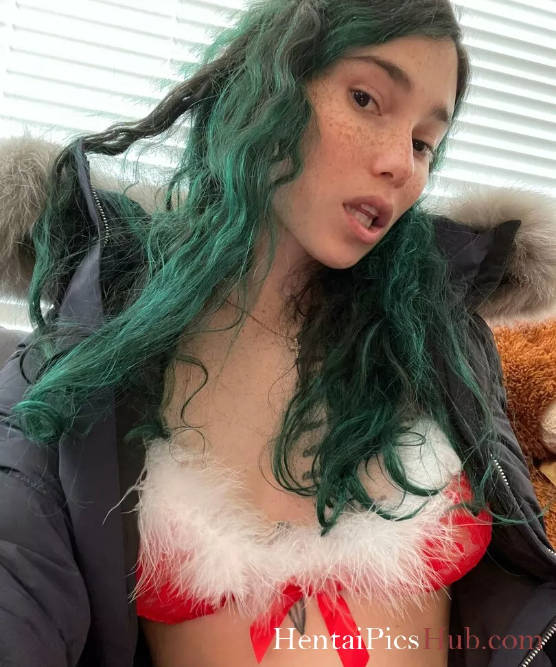 Eevee Bee Nude OnlyFans Leak Photo 3akl8NE3xp