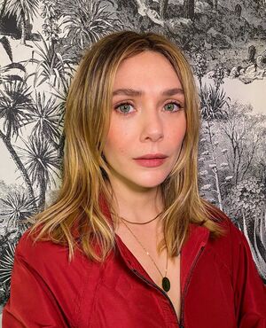 Elizabeth Olsen OnlyFans Leak Picture - Thumbnail eyhgIn8Y9D