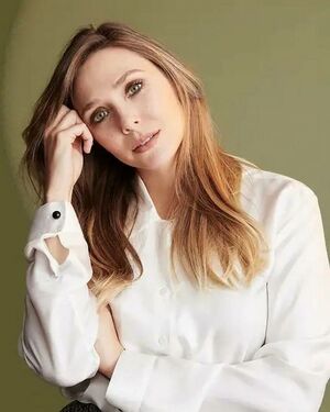 Elizabeth Olsen OnlyFans Leak Picture - Thumbnail ikZ5l4iWKV