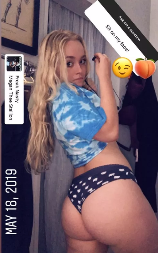 Elsiezink OnlyFans Leak Picture - Thumbnail 3E7HnVGbEc