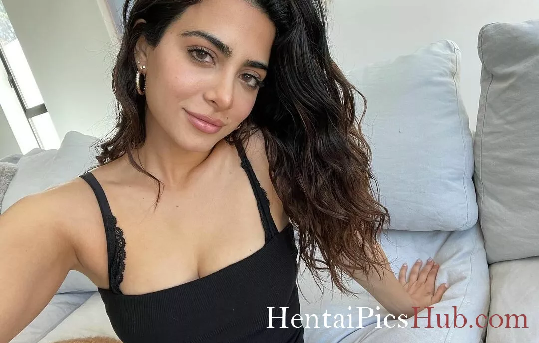 Emeraude Toubia Nude OnlyFans Leak Photo zLqPLsR7BA