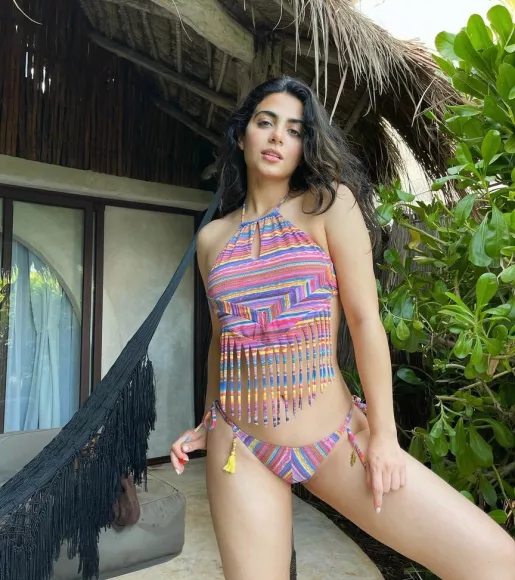 Emeraude Toubia OnlyFans Leak Picture - Thumbnail u2SM9tWJfk