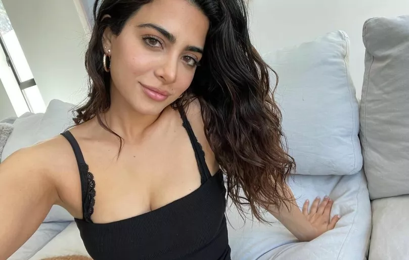 Emeraude Toubia OnlyFans Leak Picture - Thumbnail zLqPLsR7BA