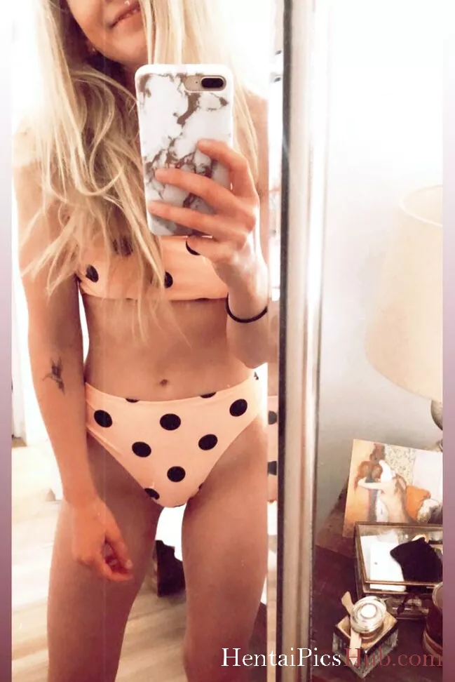 Emily Kinney Nude OnlyFans Leak Photo 7LZ6SZ2KUX