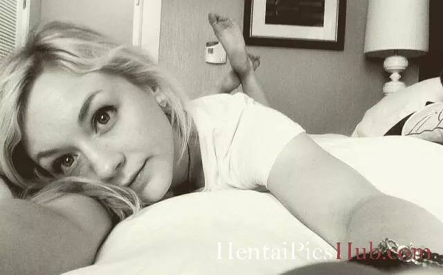 Emily Kinney Nude OnlyFans Leak Photo DgXDeVXOFQ