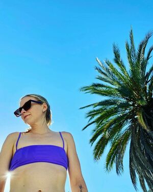 Emily Kinney OnlyFans Leak Picture - Thumbnail 9gcVSKuhEG