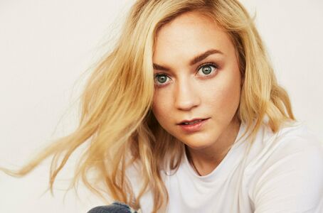 Emily Kinney OnlyFans Leak Picture - Thumbnail jTp9GUvTr8