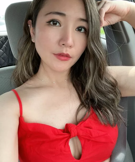 Emily Wang OnlyFans Leak Picture - Thumbnail PtExAyJFWD