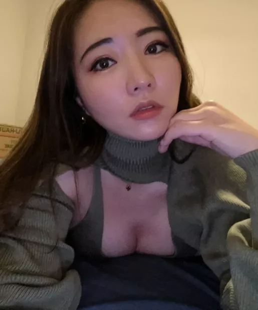 Emily Wang OnlyFans Leak Picture - Thumbnail yXHBo5XZ37