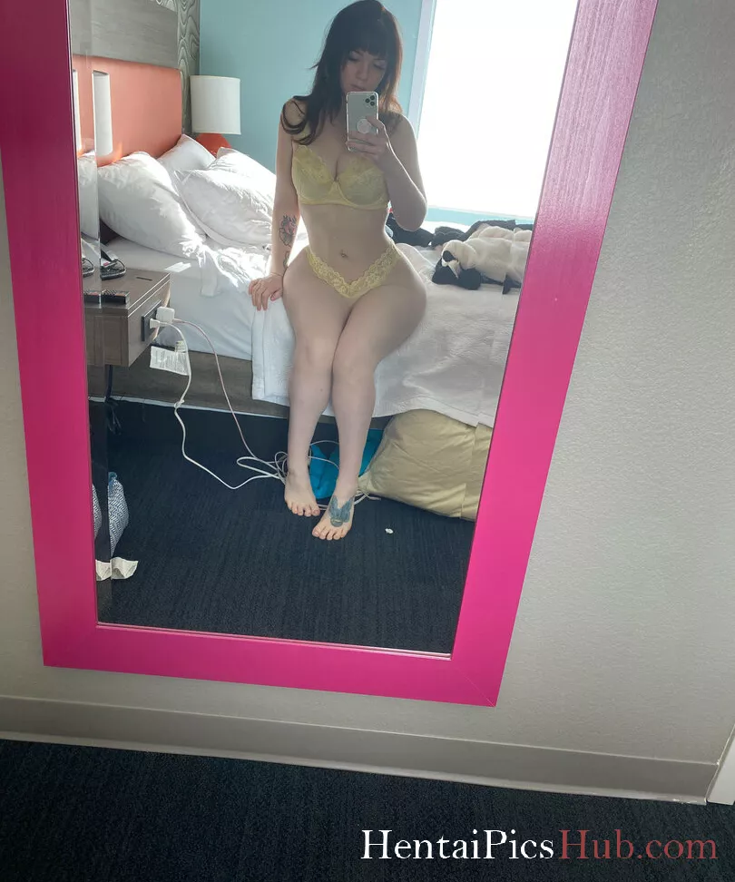 Emilylynne Nude OnlyFans Leak Photo IB9idJ3vtI