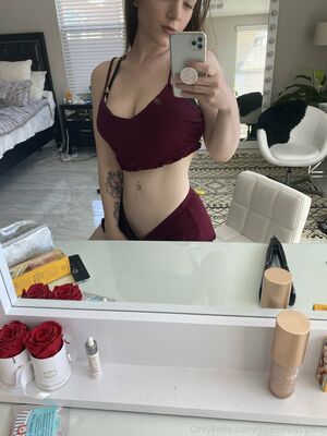 Emilylynne OnlyFans Leak Picture - Thumbnail gTY1HiEWOC