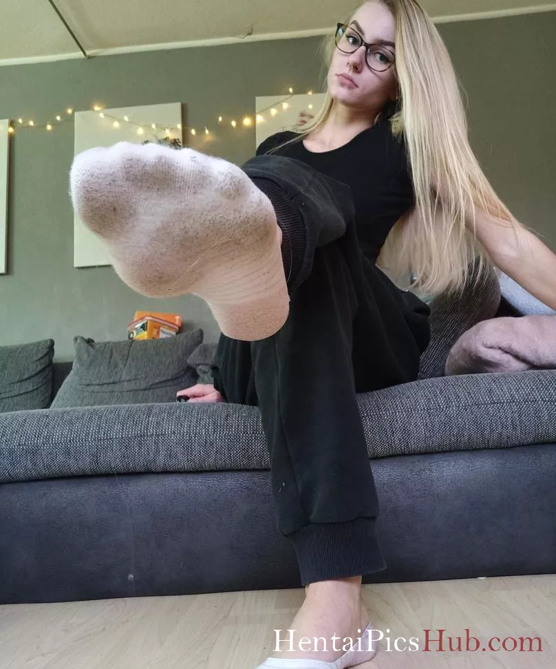 Emmysfeetandsocks Nude OnlyFans Leak Photo OqMpkC5Bu0