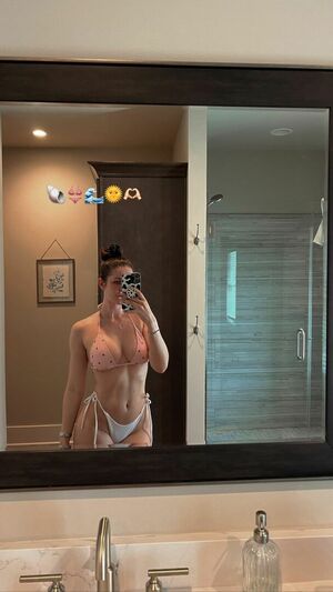 Erin Williams OnlyFans Leak Picture - Thumbnail vUHO6qdJRl