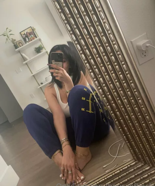 Feetbyjo OnlyFans Leak Picture - Thumbnail ym2nGN0gzb