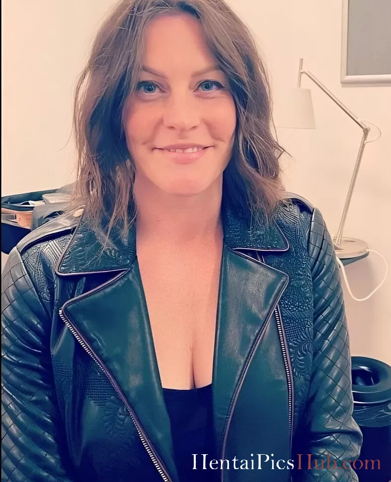 Floor Jansen Nude OnlyFans Leak Photo 9zD2Org8ry