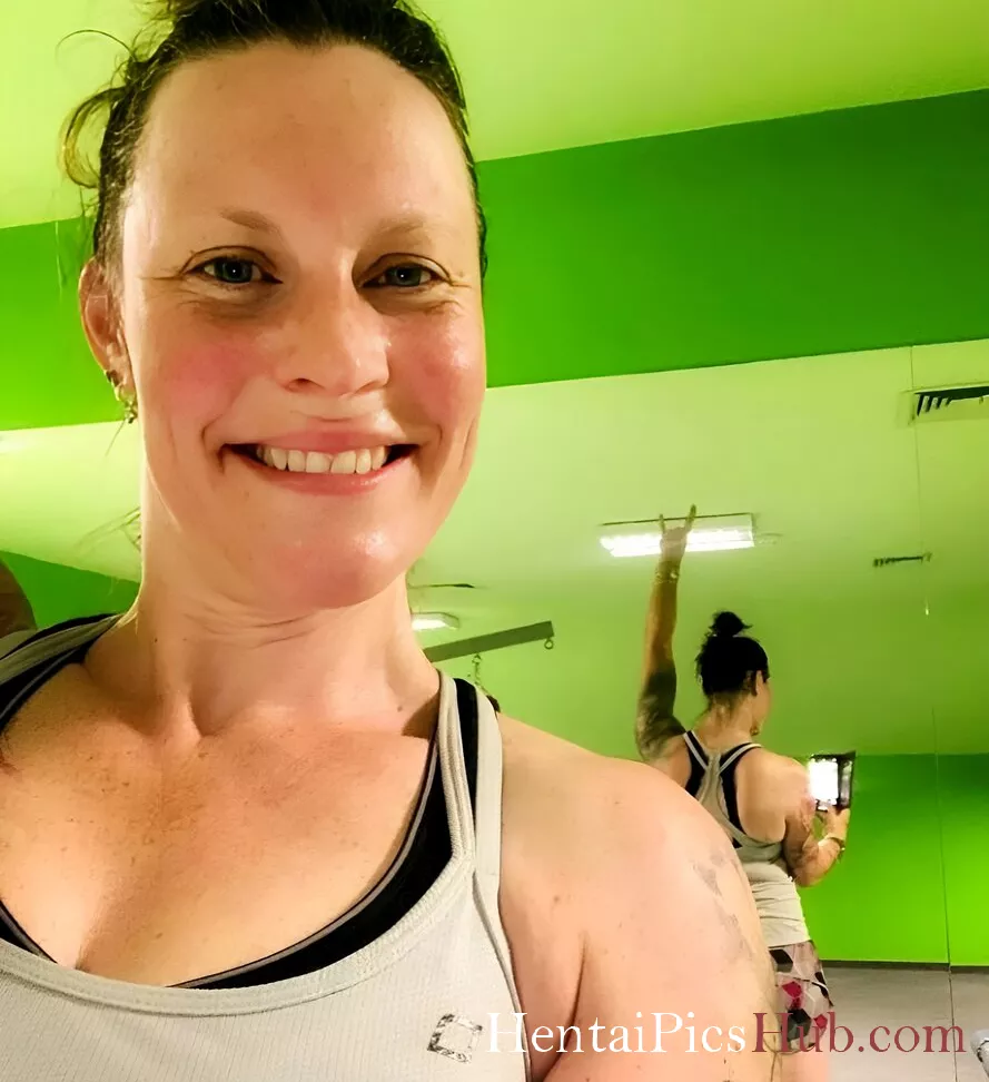 Floor Jansen Nude OnlyFans Leak Photo kaQpaARrgb