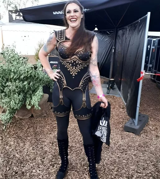 Floor Jansen OnlyFans Leak Picture - Thumbnail 1KCTVHHcXS