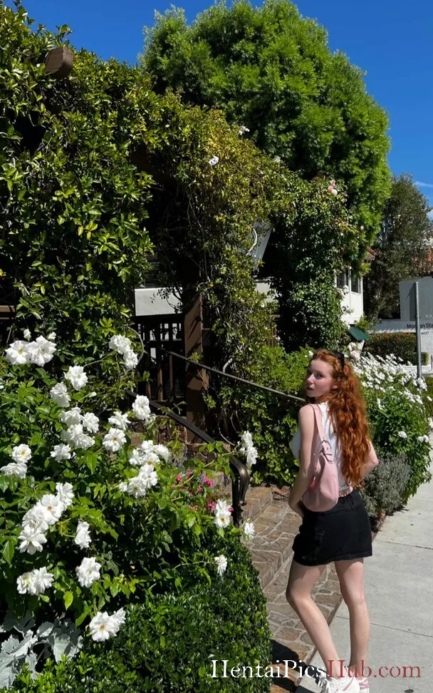 Francesca Capaldi Nude OnlyFans Leak Photo LMmSWQo7Jq