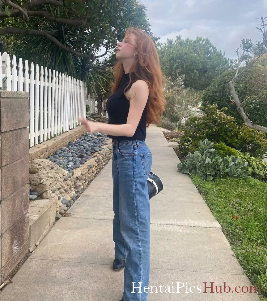 Francesca Capaldi Nude OnlyFans Leak Photo SMH9U5vOuk