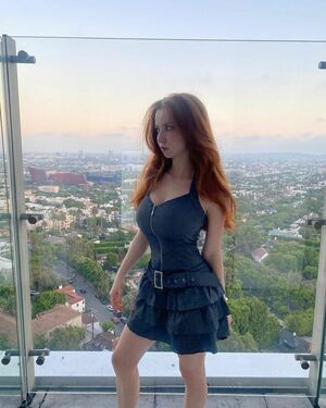 Francesca Capaldi OnlyFans Leak Picture - Thumbnail 7n4IFWp9CC