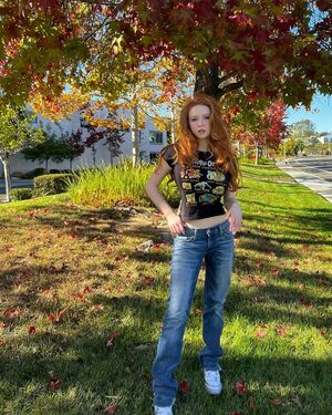 Francesca Capaldi OnlyFans Leak Picture - Thumbnail GnLDCuI15F