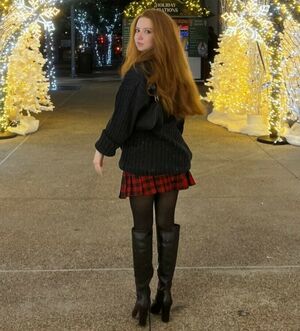 Francesca Capaldi OnlyFans Leak Picture - Thumbnail HoA6thtcCI