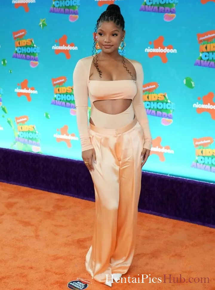 Halle Bailey Nude OnlyFans Leak Photo MX2SKGLWd7