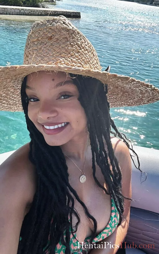 Halle Bailey Nude OnlyFans Leak Photo Q1i2B1zTK3