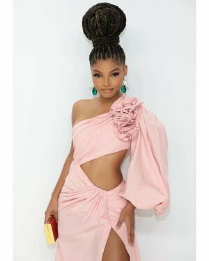 Halle Bailey OnlyFans Leak Picture - Thumbnail 7xA8f6fdtE