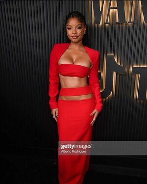 Halle Bailey OnlyFans Leak Picture - Thumbnail 8ukZTu0XYq