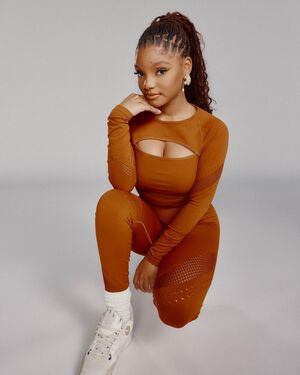 Halle Bailey OnlyFans Leak Picture - Thumbnail Hk1vAJEVjd