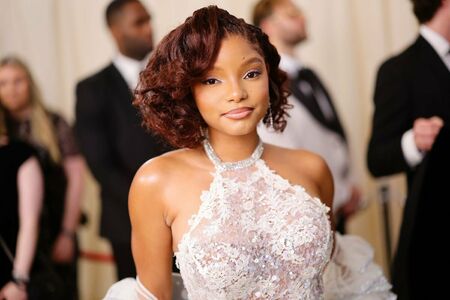 Halle Bailey OnlyFans Leak Picture - Thumbnail MFcmMQGNdi