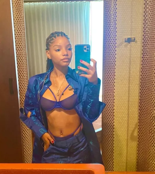 Halle Bailey OnlyFans Leak Picture - Thumbnail NTF0m5saOd