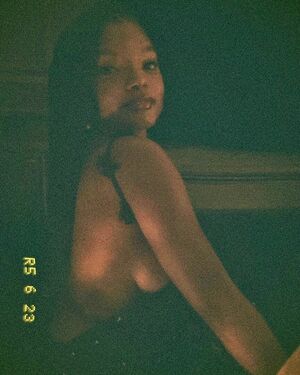 Halle Bailey OnlyFans Leak Picture - Thumbnail OBgFlwjn9c