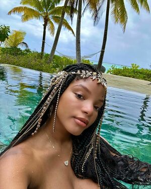 Halle Bailey OnlyFans Leak Picture - Thumbnail Q0SrHIIfRh